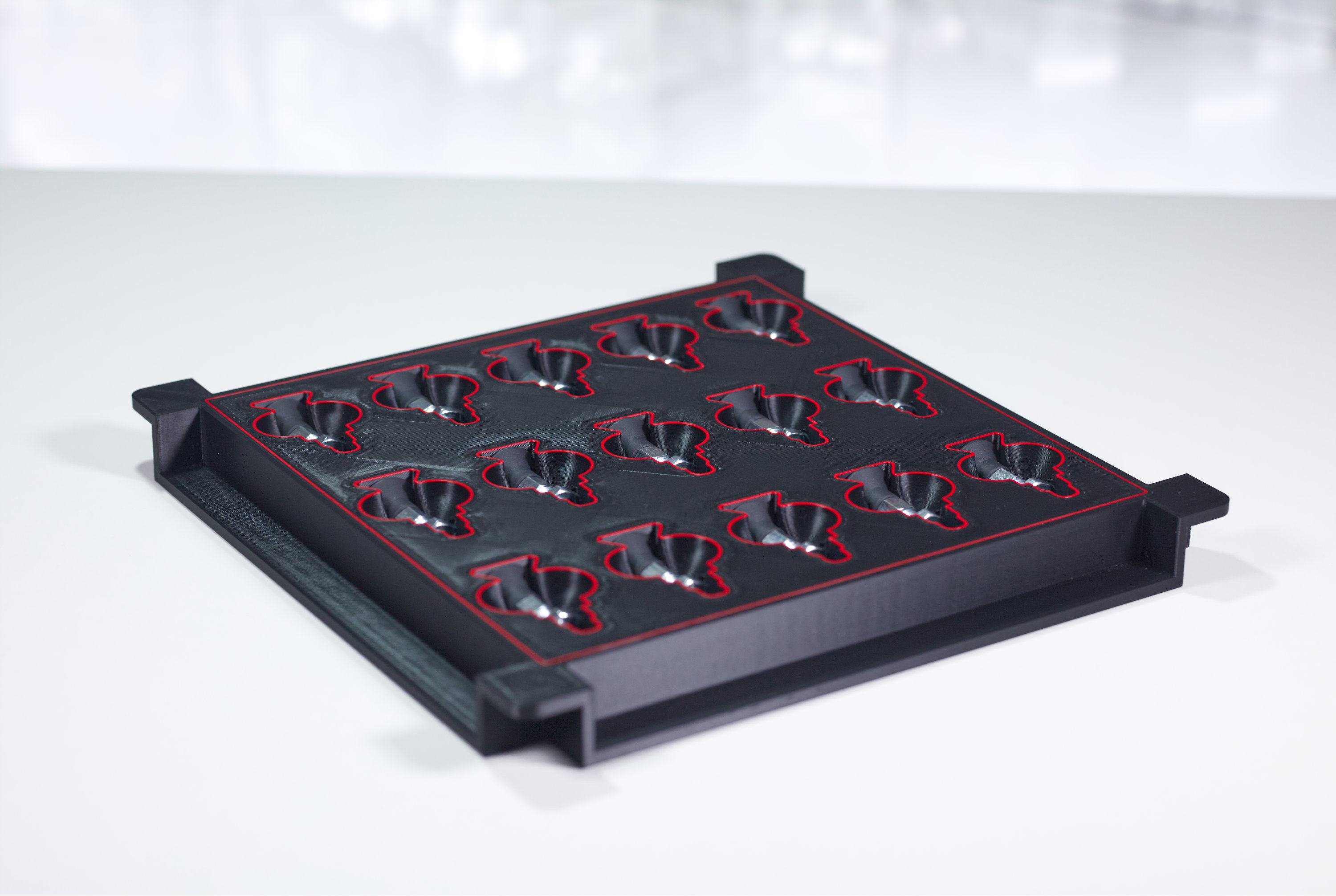 Design automation in use: Logistics Trays